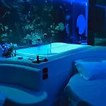 Hotel Luxury Superior 2*