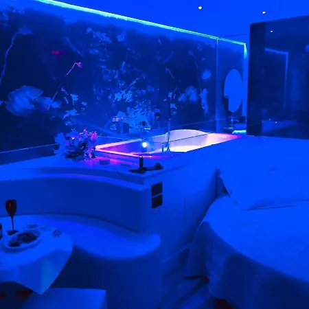 Hotel Luxury Superior 2*