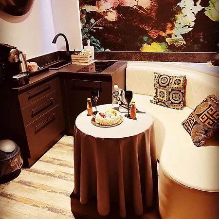 Hotel Luxury Superior 2*
