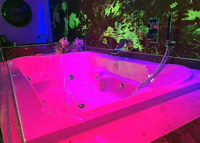 Hotel Luxury Superior 2*