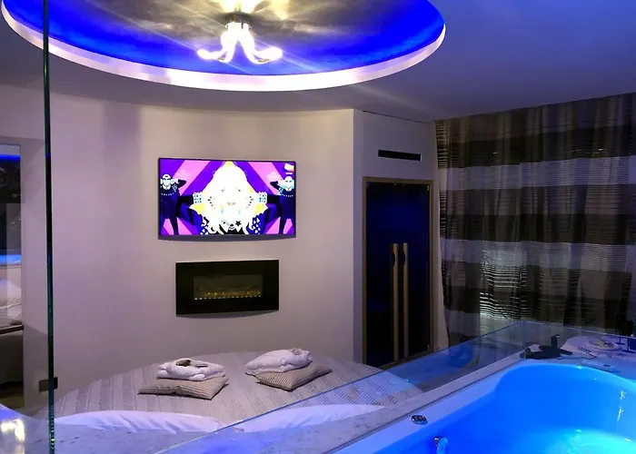 Hotel Luxury Superior 2*